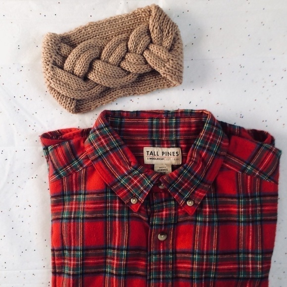 Knitted Headband in Khaki - Picture 2 of 6